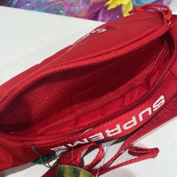 Supreme ❤️ - Picture 4 of 5